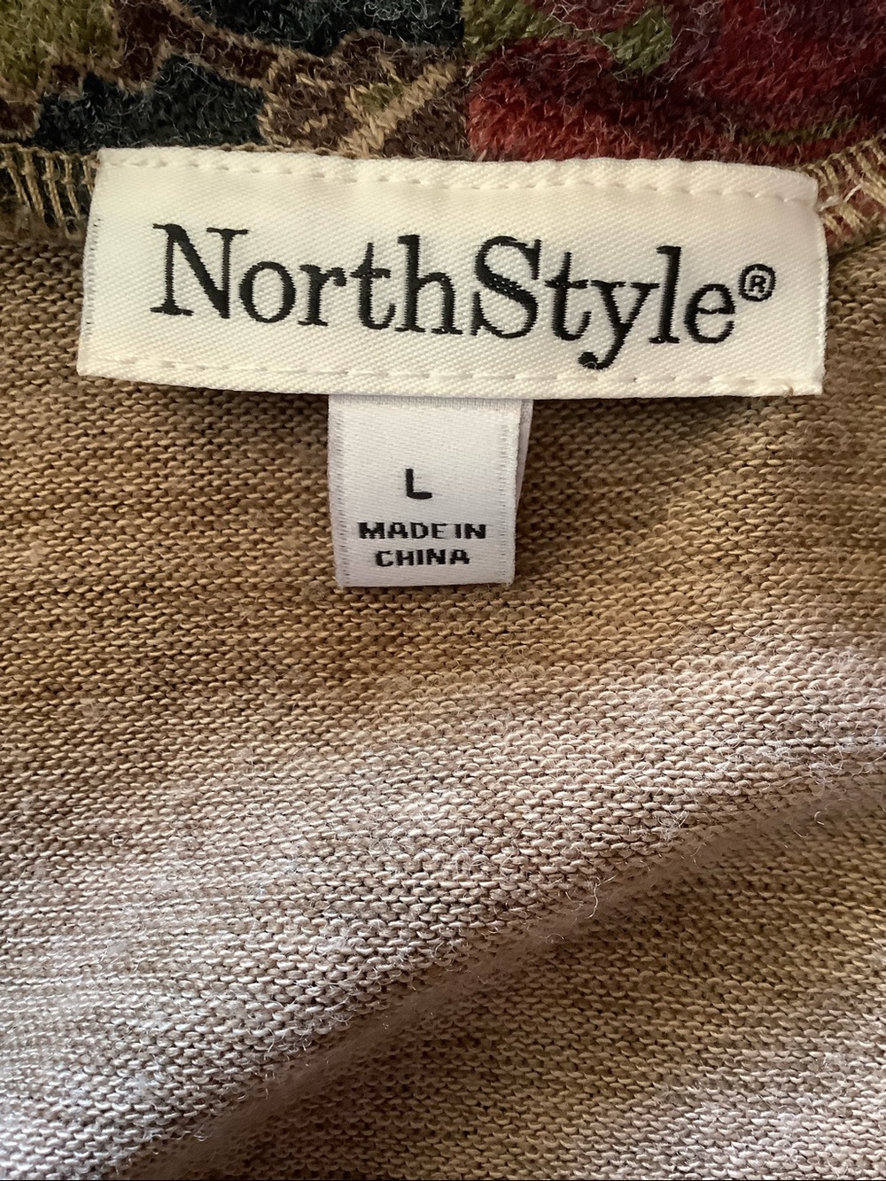 NorthStyle Long Tunic with Geometric Pattern - Picture 4 of 5